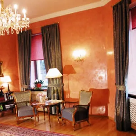Hotell & Mozart 3*