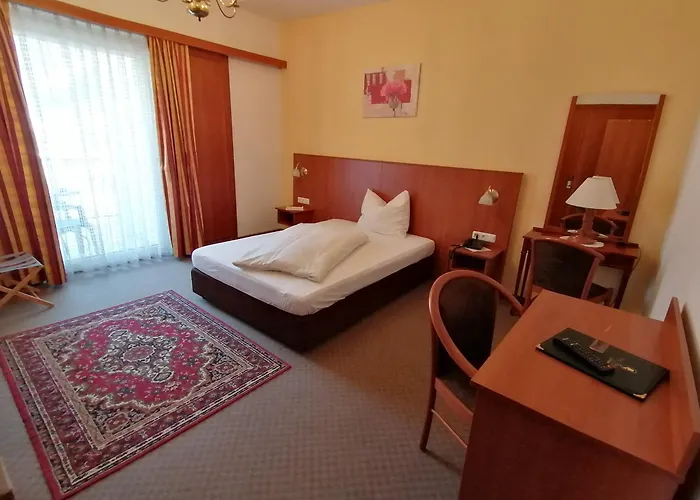 Kurhotel&hotel Mozart Hotel 3*