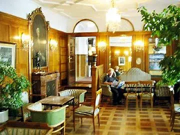 Kurhotel&hotel Mozart Hotel 3*